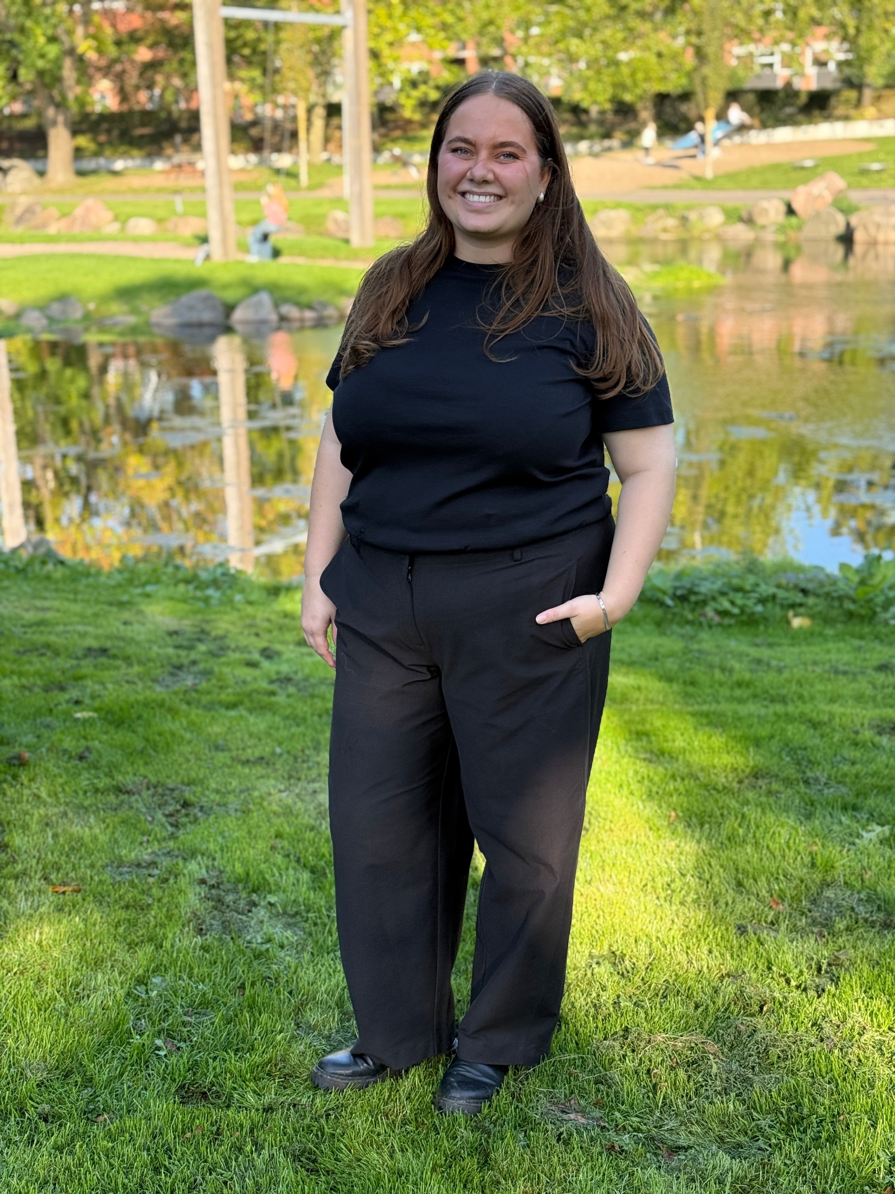 VMCSOFIA Trousers - Black